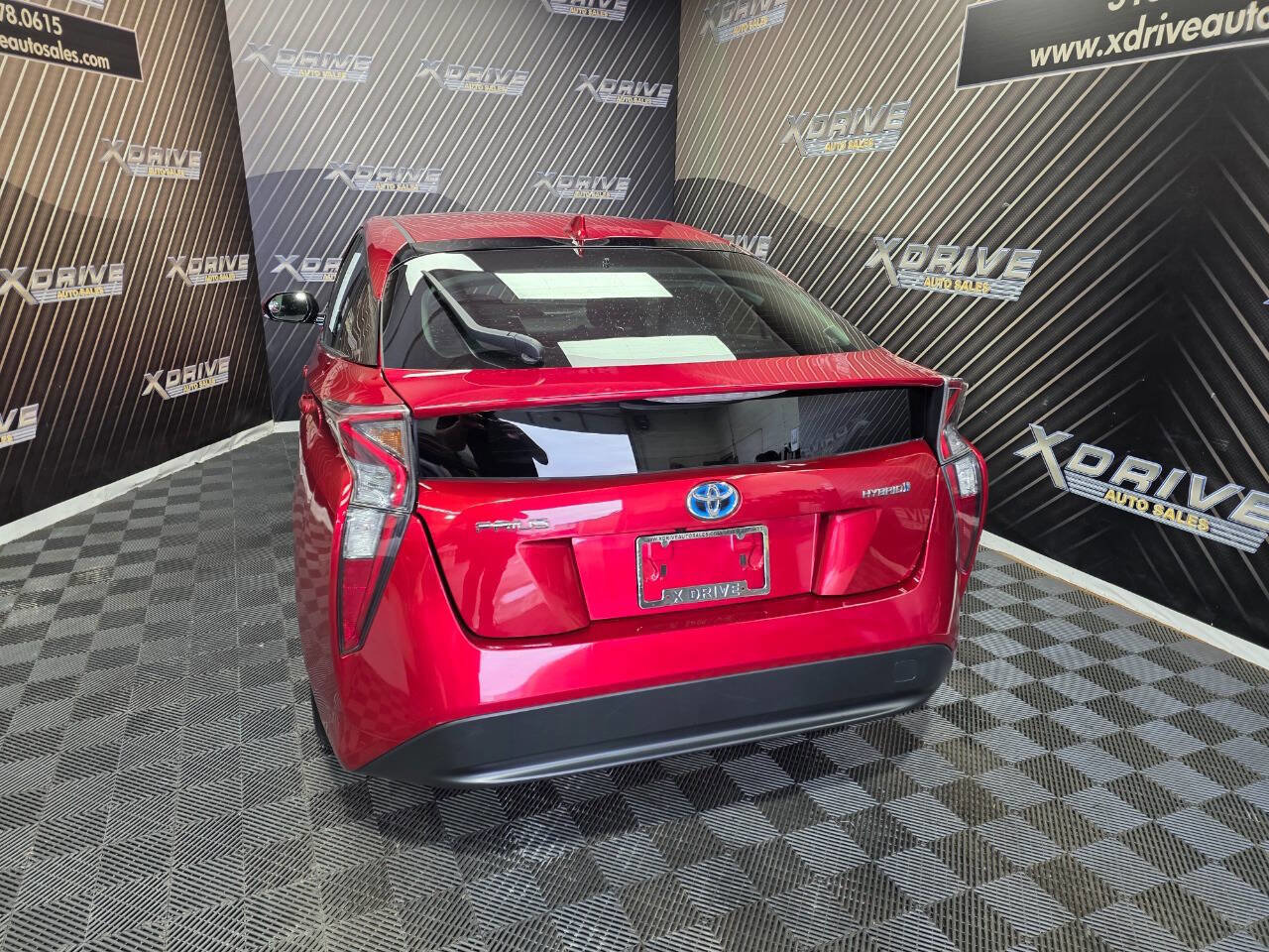 Used 2017 Toyota Prius Three FWD image 13
