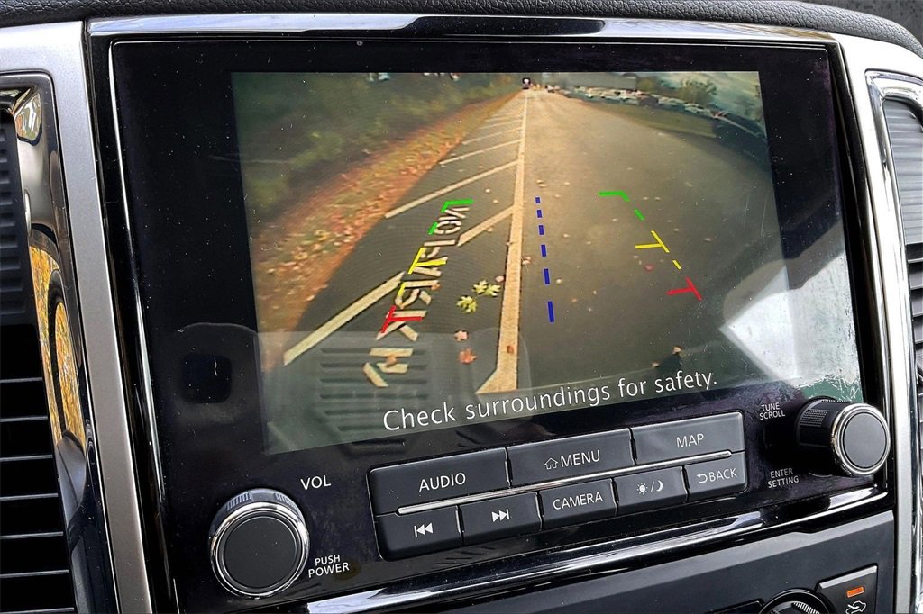 Used 2020 Nissan Titan SV w/ SV Convenience Package image 14