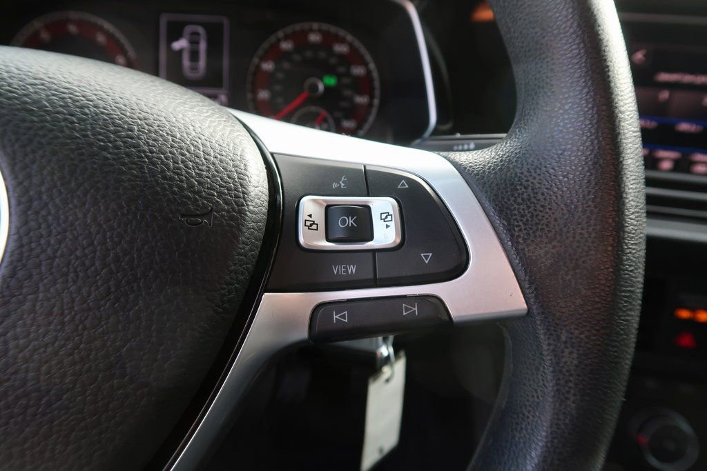 Used 2019 Volkswagen Jetta S image 18