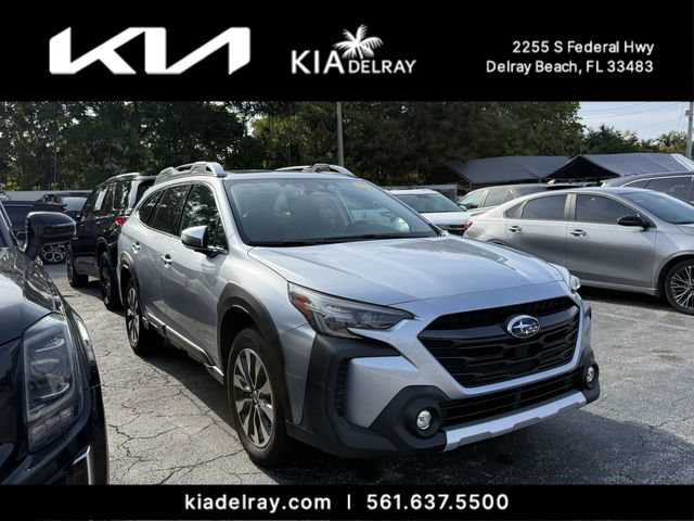 Used 2023 Subaru Outback Touring AWD/4WD image 6