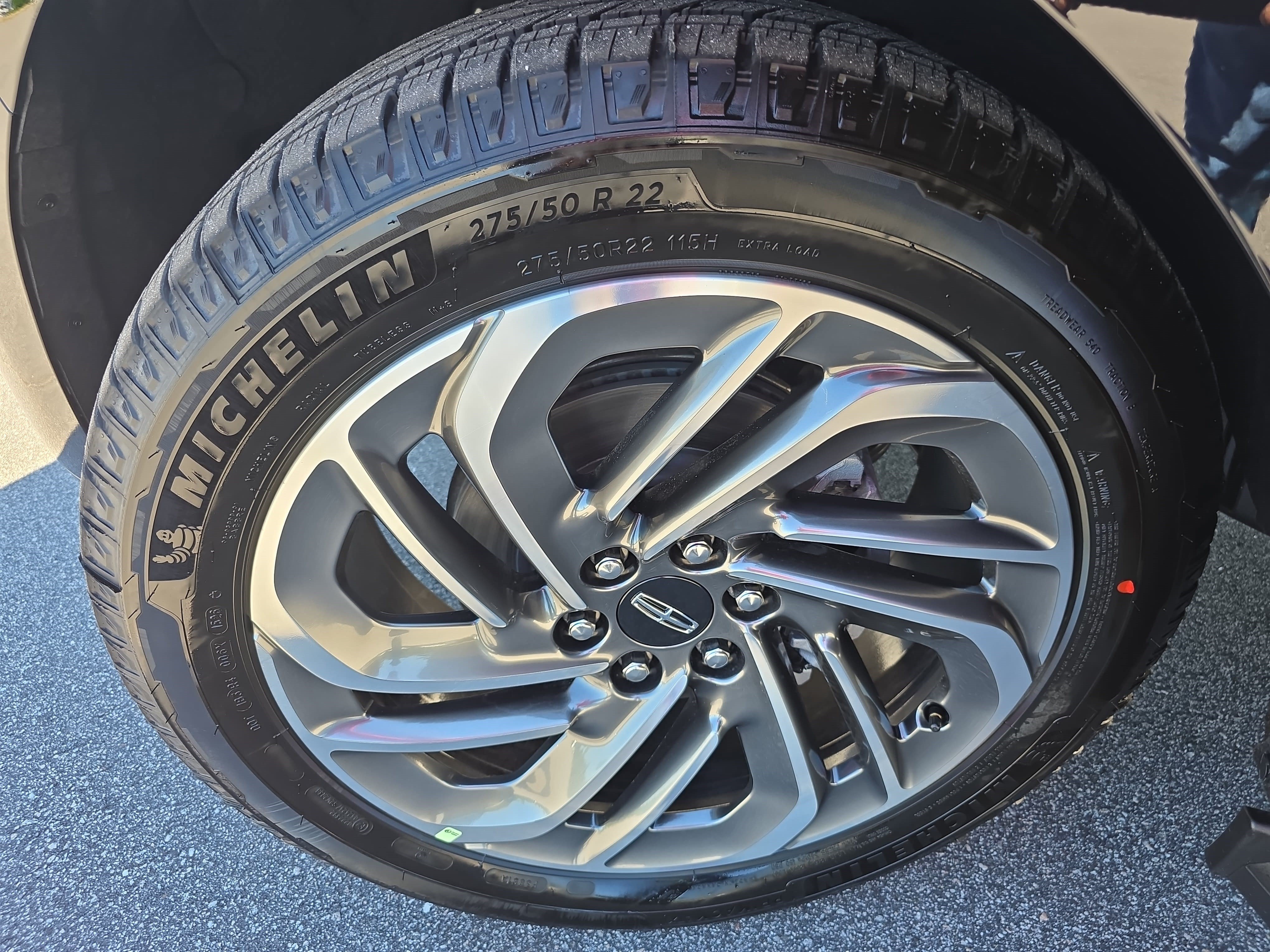 New 2026 Lincoln Navigator Premiere AWD/4WD image 32
