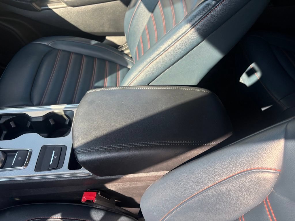 Used 2022 Ford Edge SEL w/ Sport Appearance Package AWD/4WD image 25