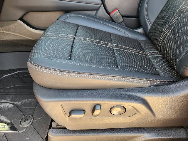 New 2026 Chevrolet Suburban High Country w/ Sun And Tow Package image 18