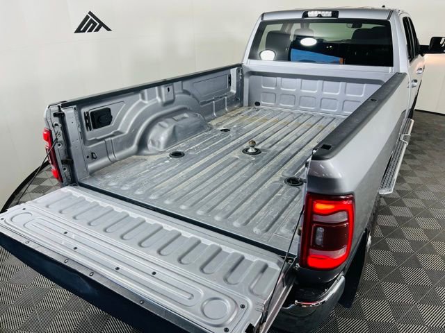 Used 2020 RAM 3500 Big Horn w/ Towing Technology Group AWD/4WD image 6