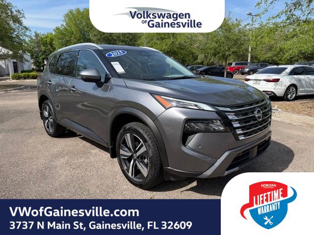 Used 2025 Nissan Rogue SL AWD/4WD image 1