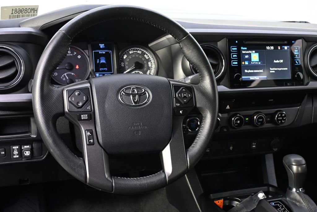 Used 2017 Toyota Tacoma TRD Sport w/ Tow Package (A/T) AWD/4WD image 12