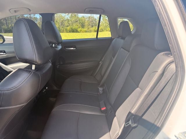 Used 2022 Toyota Corolla Cross XLE FWD image 12