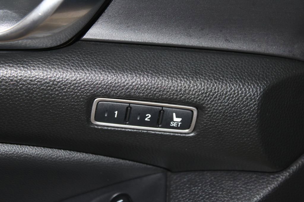 Used 2021 Honda Accord EX-L image 8