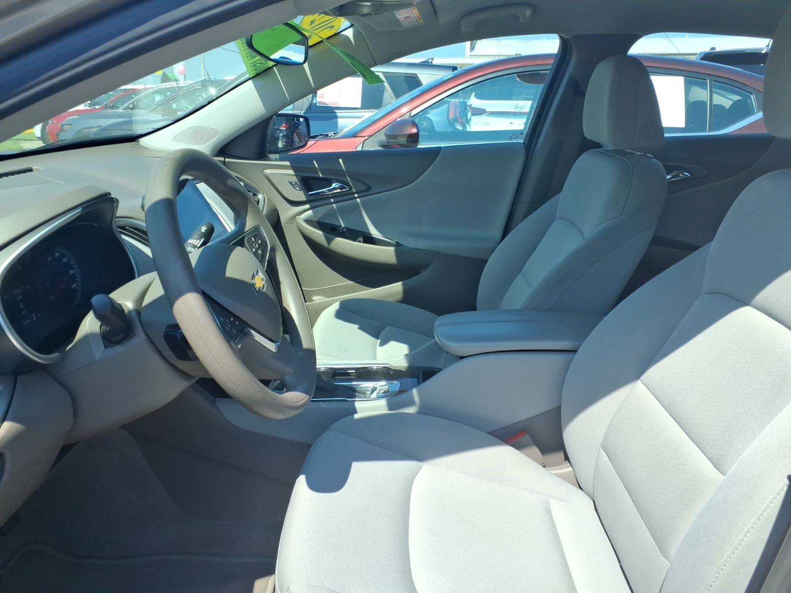 Used 2024 Chevrolet Malibu LT FWD image 7