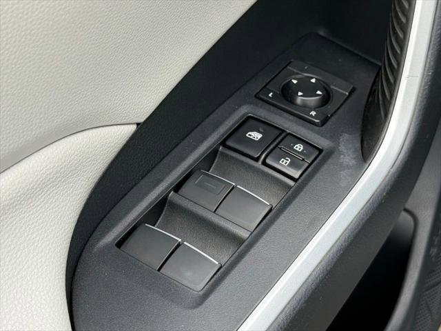 Certified 2019 Toyota RAV4 XLE Premium w/ Carpet Mat Package FWD image 19