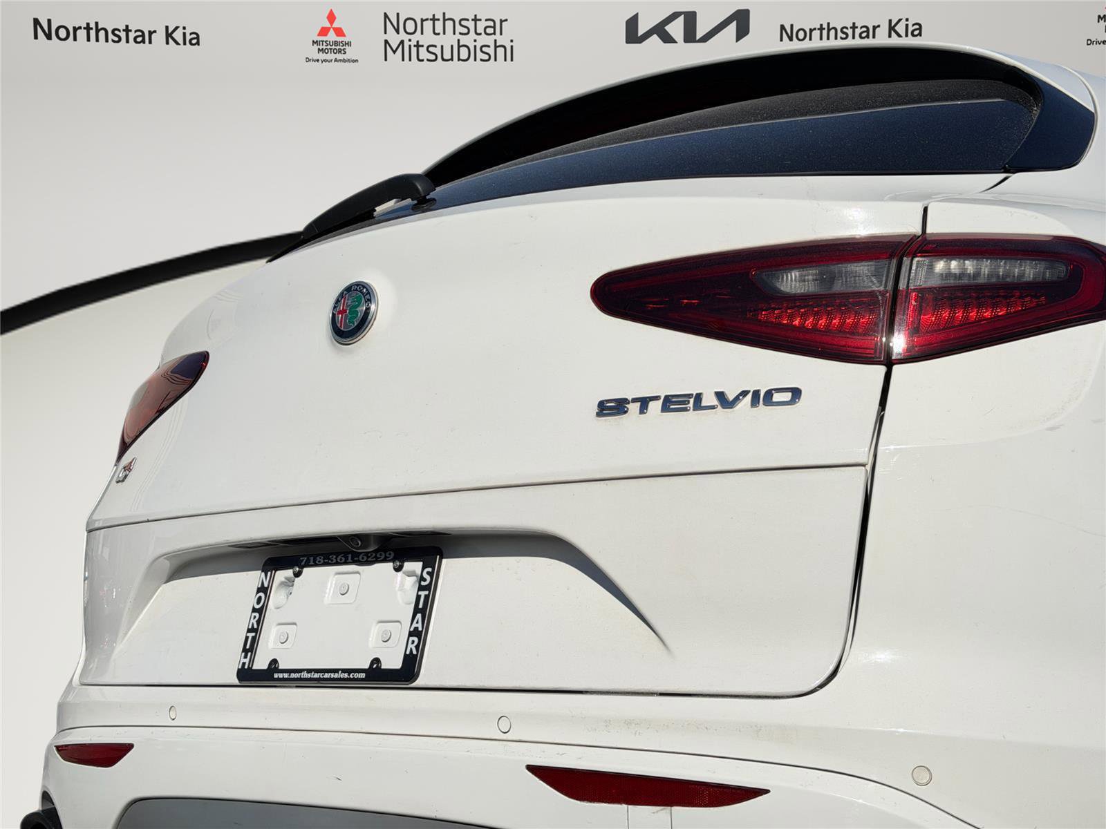 Used 2023 Alfa Romeo Stelvio Ti image 26