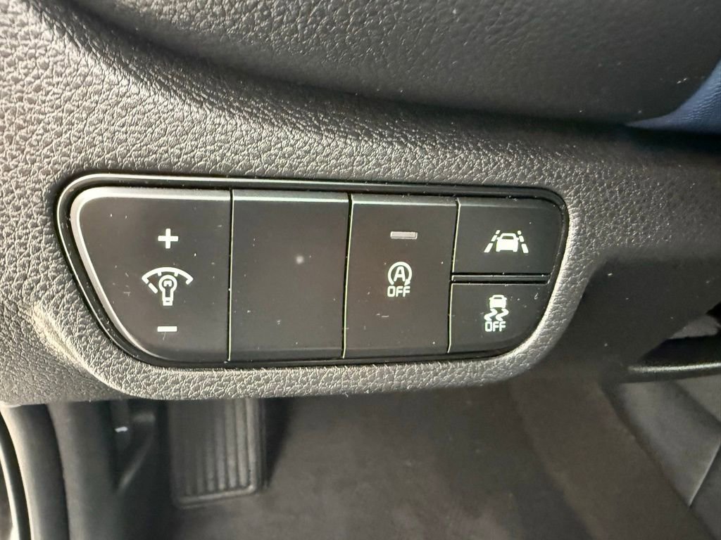 Used 2023 Kia Seltos S image 32