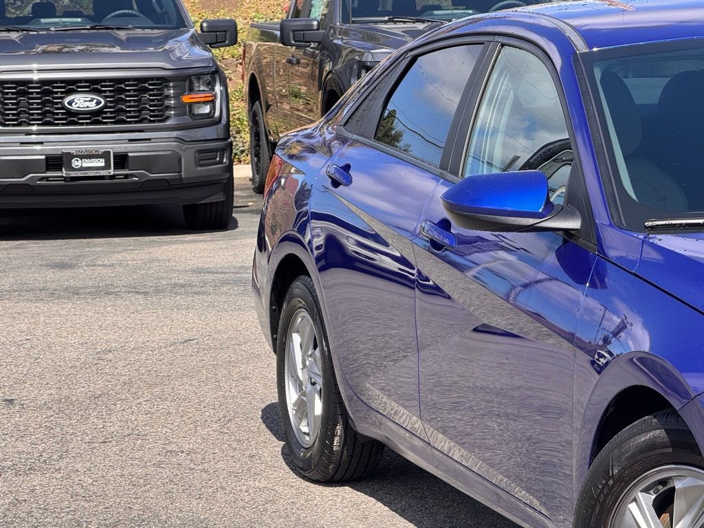 Used 2024 Hyundai Elantra SE image 5