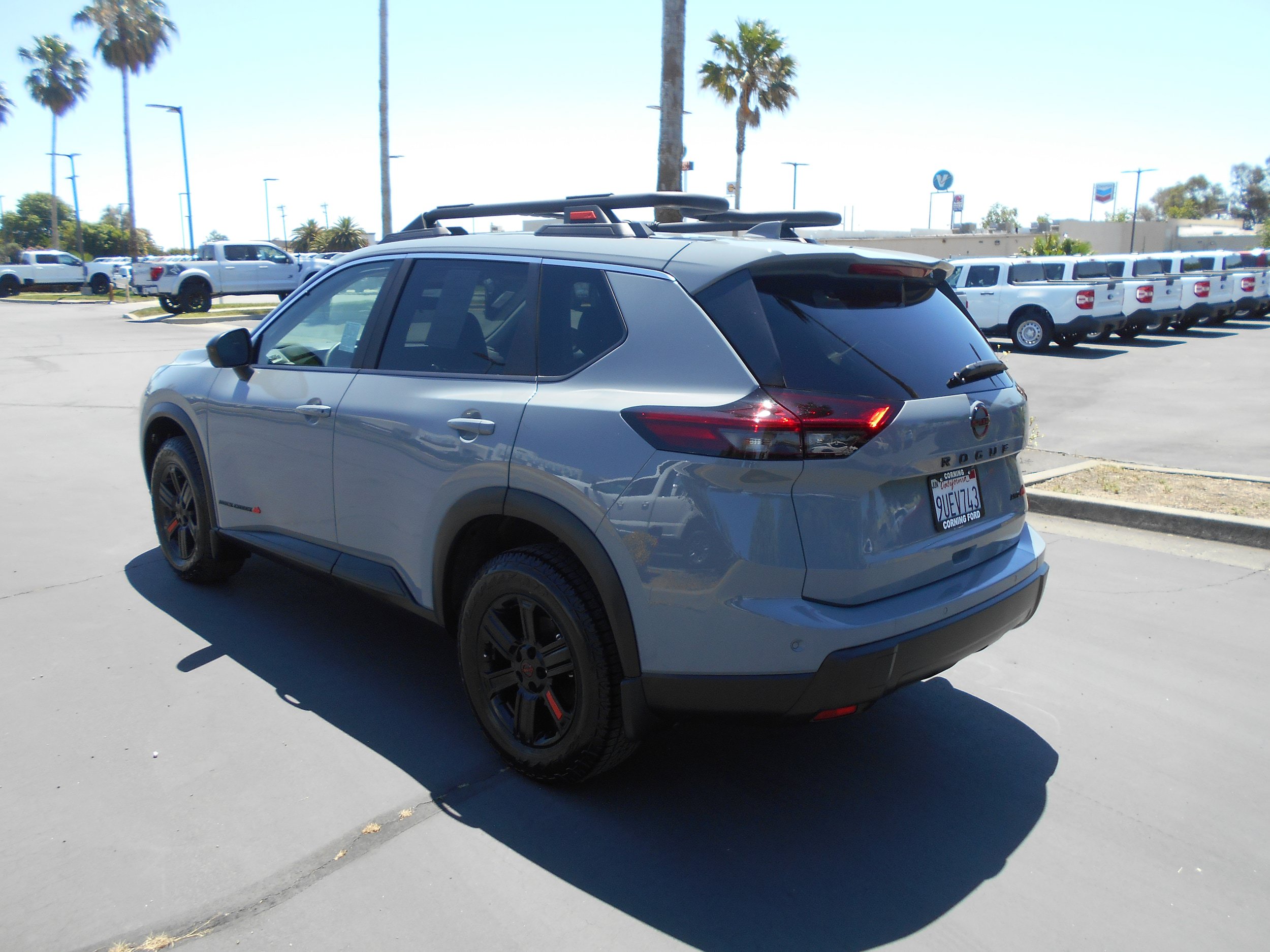 Used 2025 Nissan Rogue SV AWD/4WD image 6
