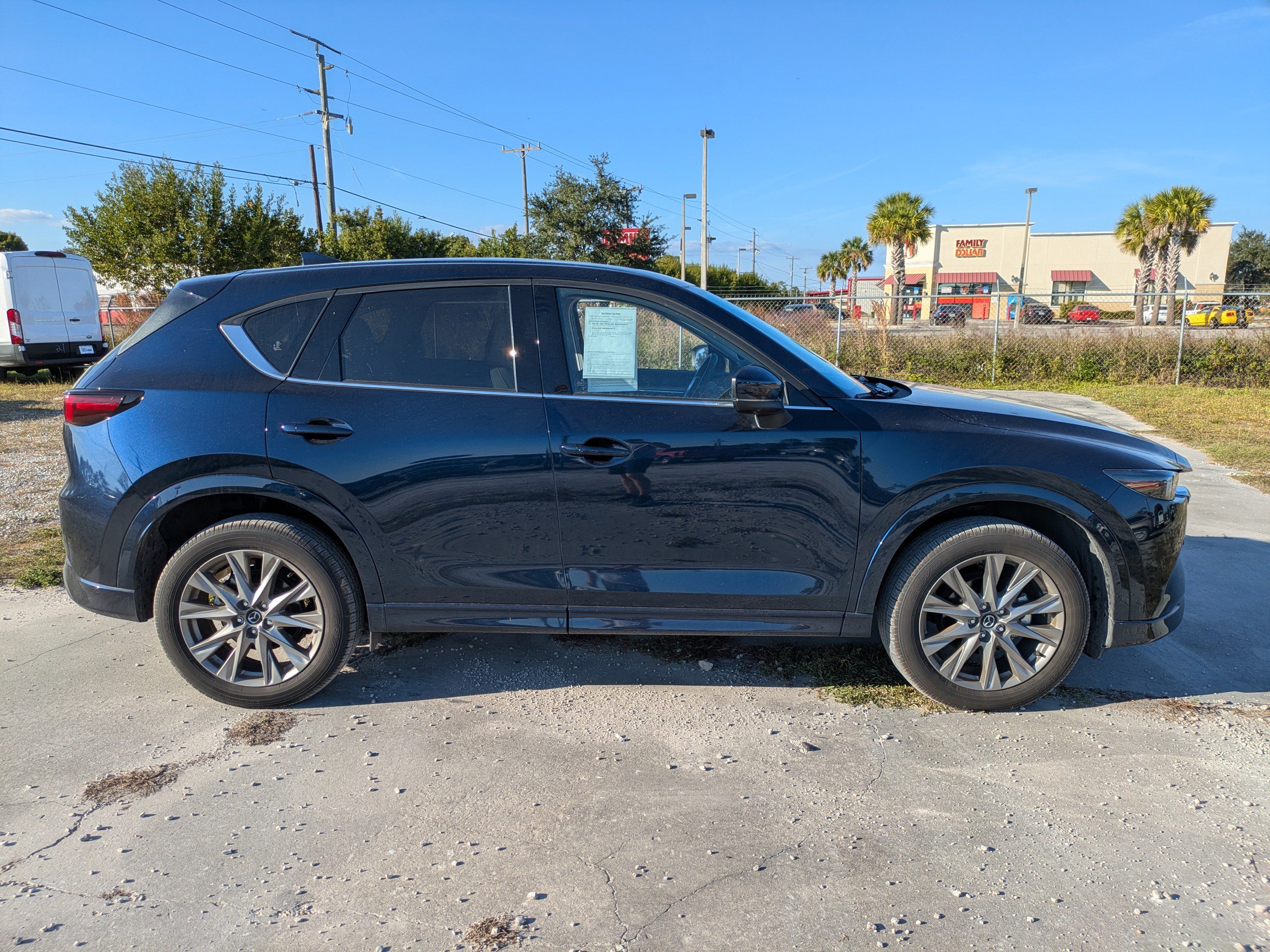 Used 2025 MAZDA CX-5 AWD 2.5 S w/ Premium Plus Pkg image 3
