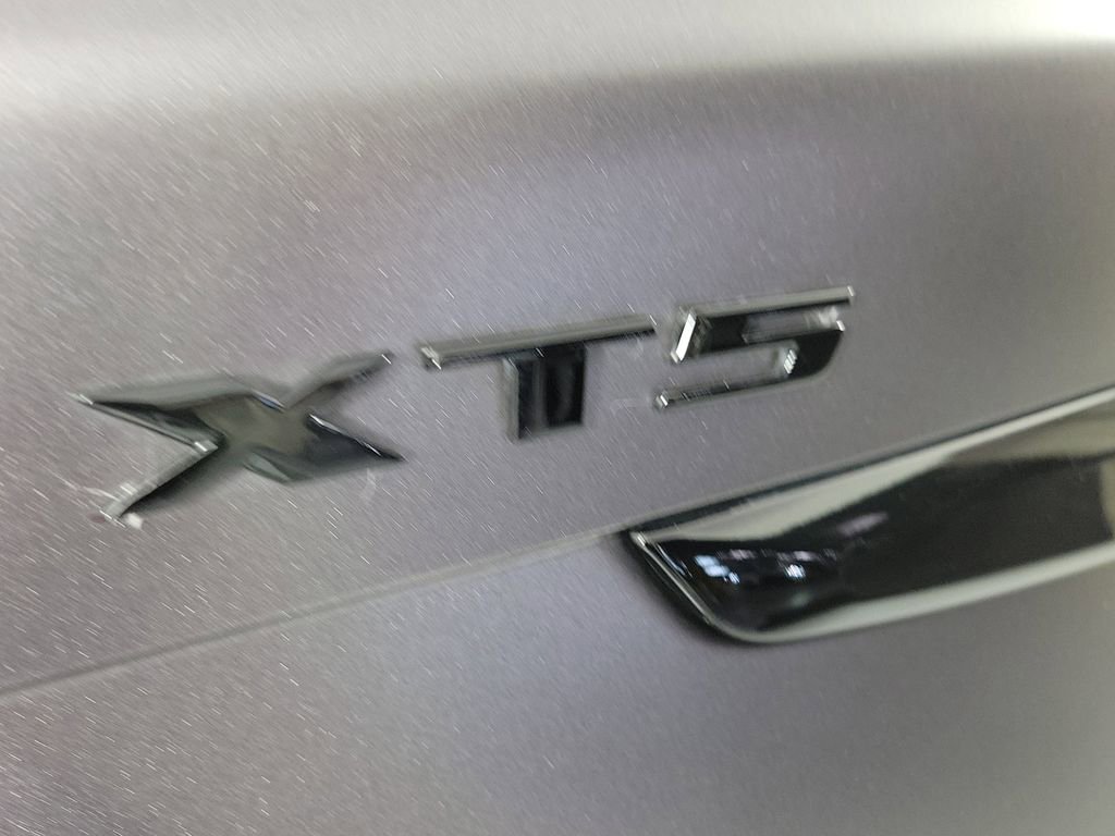 Certified 2023 Cadillac XT5 Luxury FWD image 5