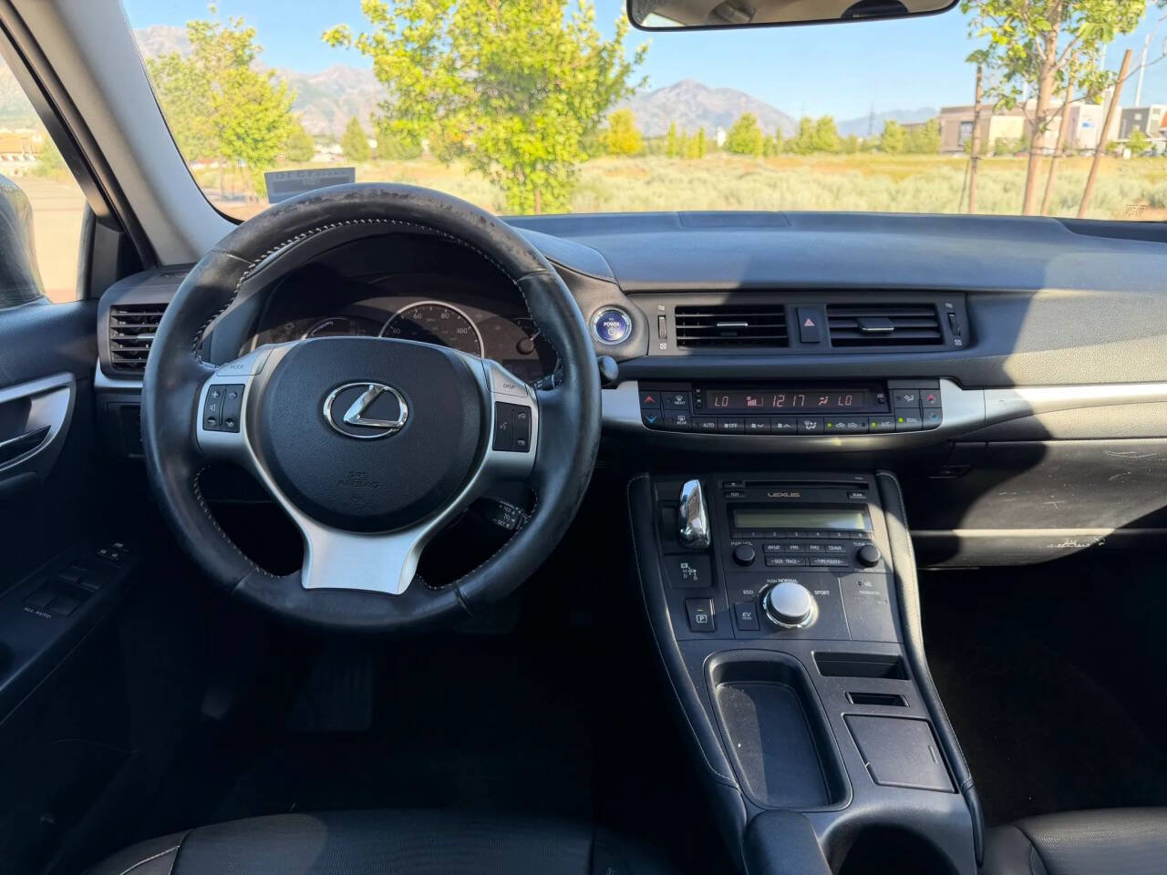 Used 2013 Lexus CT 200h FWD image 23