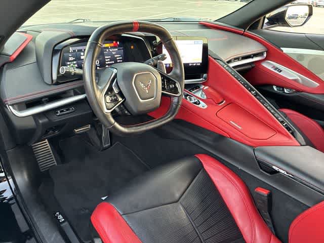 Used 2021 Chevrolet Corvette Stingray Preferred Cpe w/ Z51 Performance Package RWD image 2