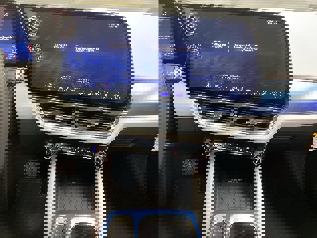 Used 2025 Chevrolet Equinox EV LT w/ Convenience Package image 23