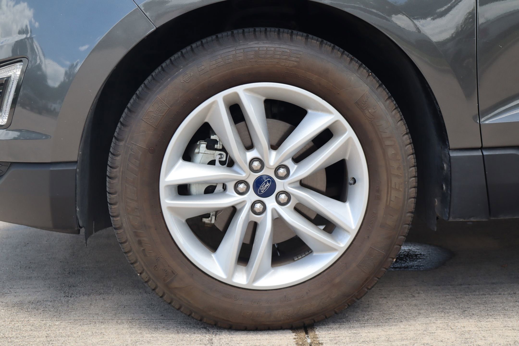 Used 2018 Ford Edge SEL w/ Equipment Group 201A FWD image 10