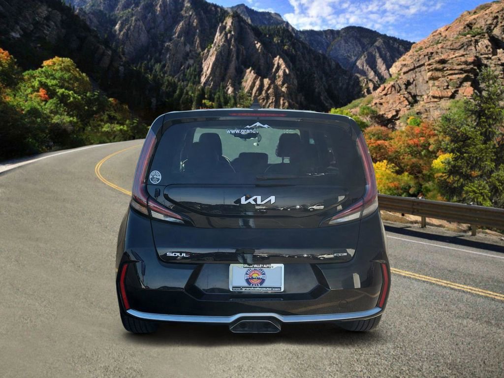 Used 2023 Kia Soul GT-Line image 4