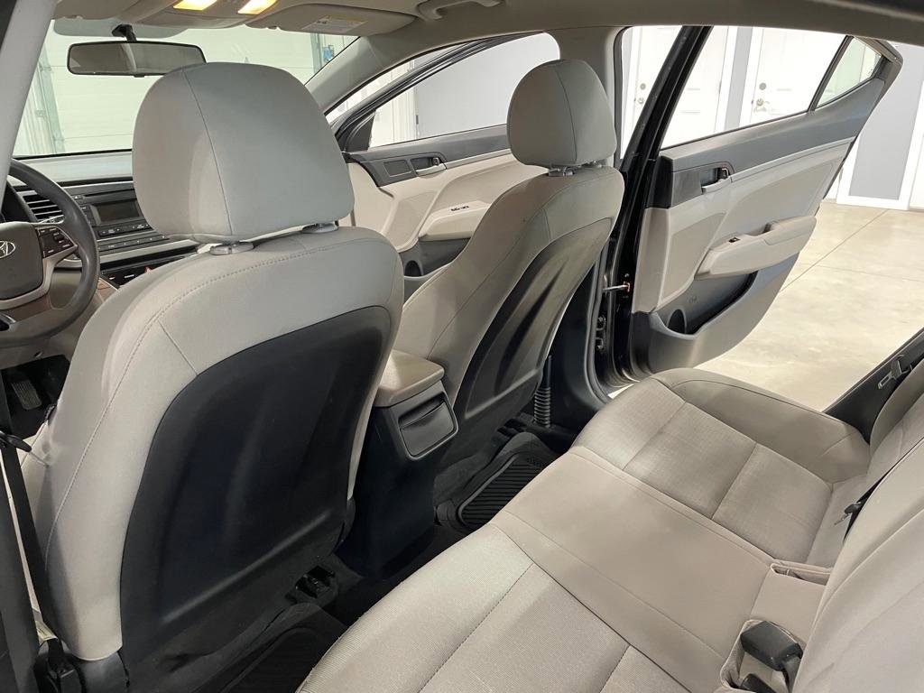 Used 2017 Hyundai Elantra SE FWD image 13