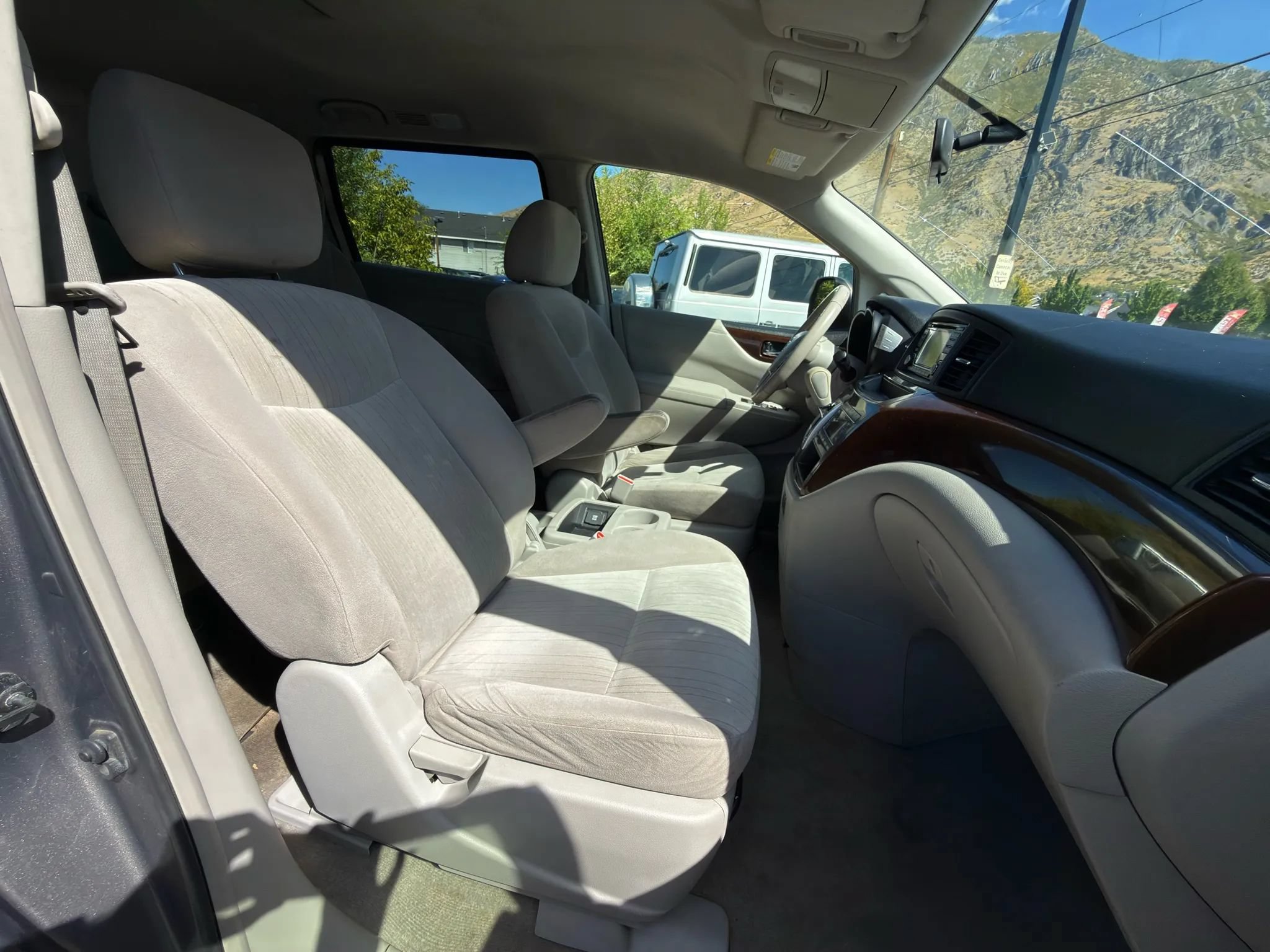Used 2015 Nissan Quest SV FWD image 5