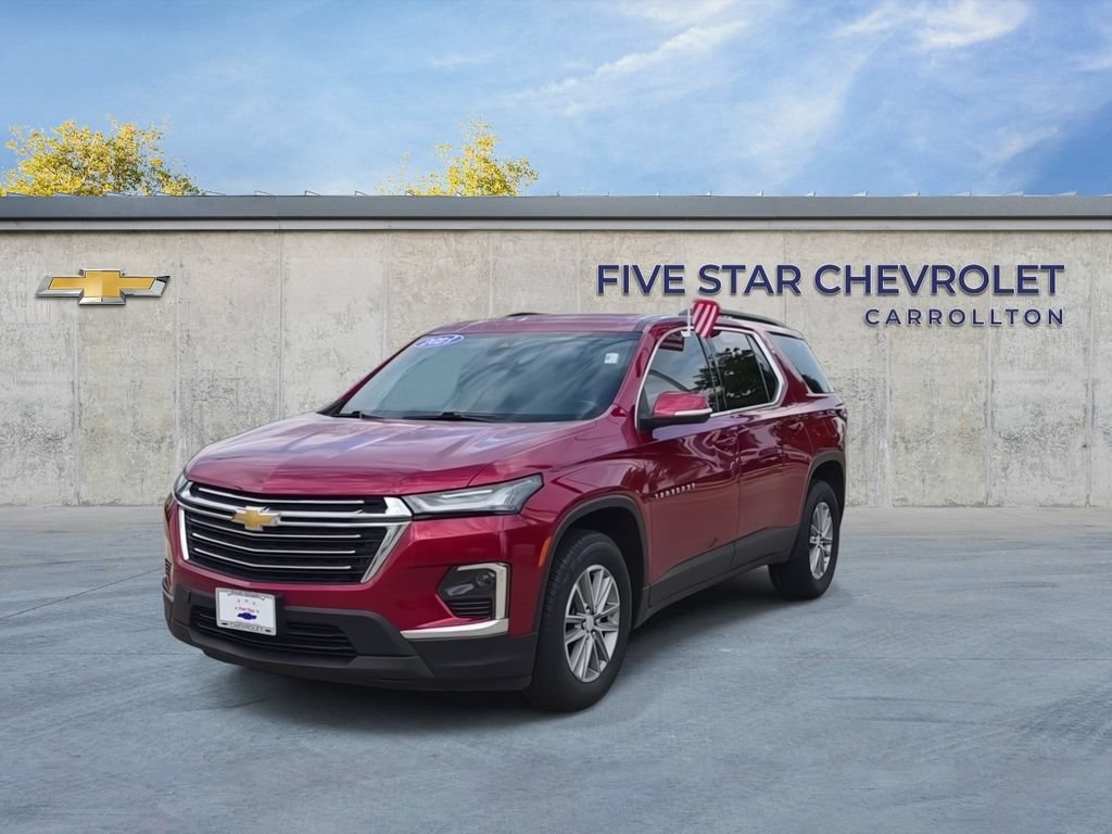 Used 2023 Chevrolet Traverse LT FWD image 3