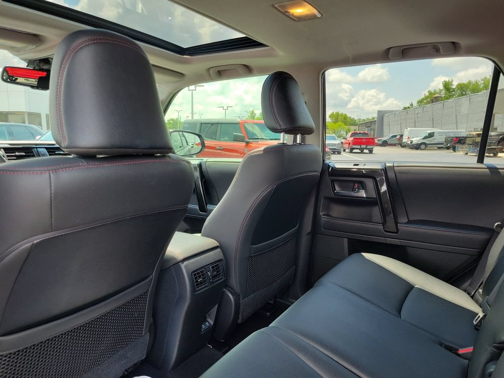 Used 2020 Toyota 4Runner TRD Off-Road Premium w/ Moonroof Package AWD/4WD image 16