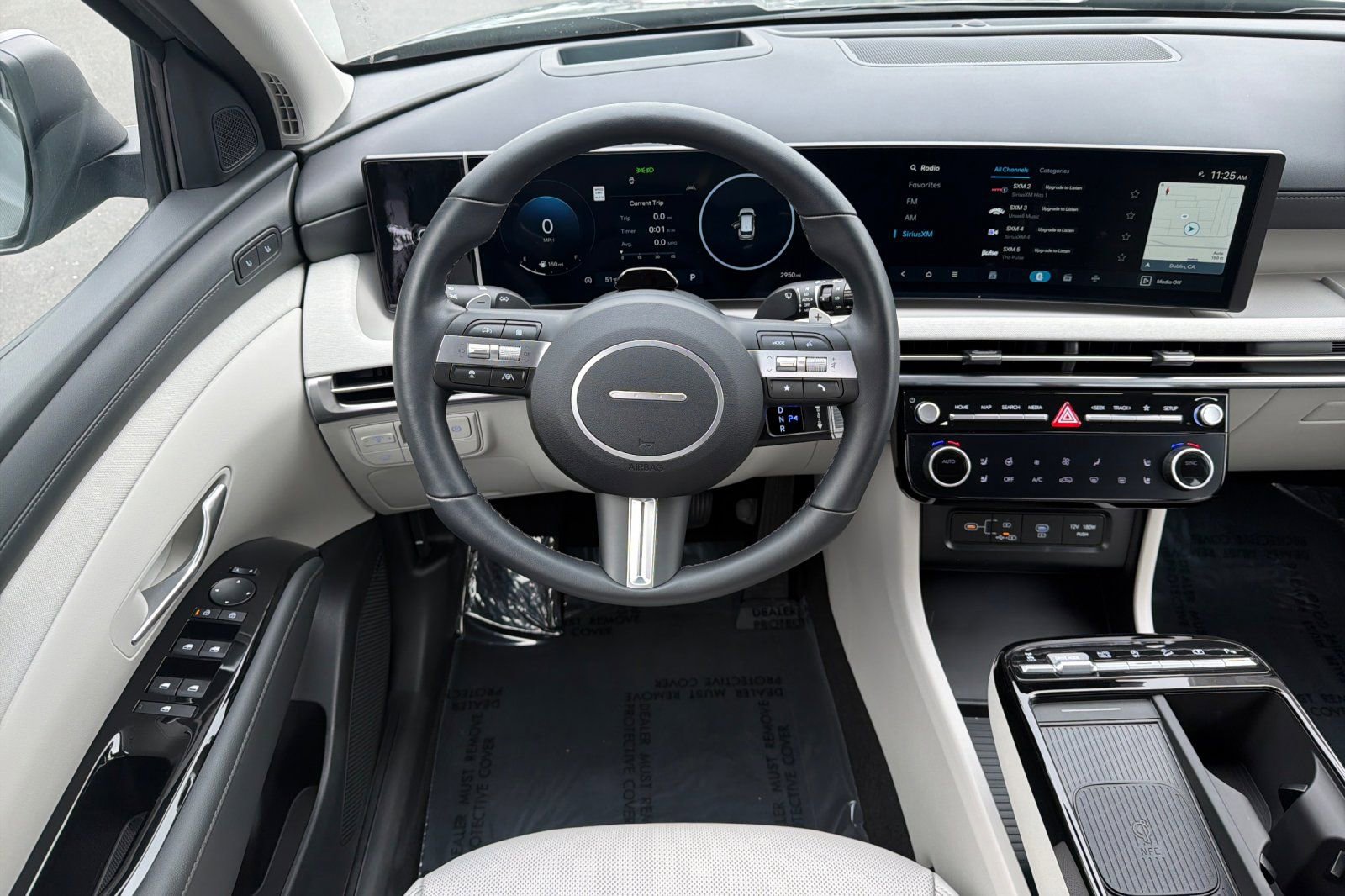 Certified 2025 Hyundai Tucson Limited image 17