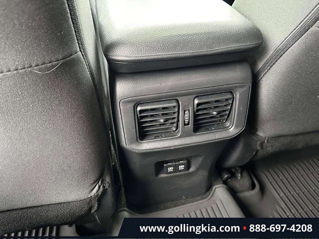 Used 2020 Toyota RAV4 XLE w/ Convenience Package AWD/4WD image 10