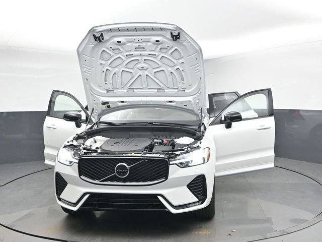New 2026 Volvo XC60 B5 Plus w/ Protection Package Premier image 55