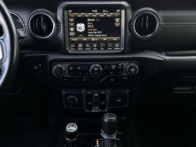Used 2021 Jeep Wrangler Unlimited Sahara w/ Cold Weather Group AWD/4WD image 17
