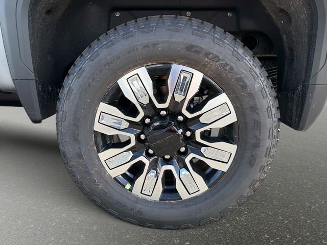 New 2026 GMC Sierra 2500 Denali w/ Denali Reserve Package AWD/4WD image 10