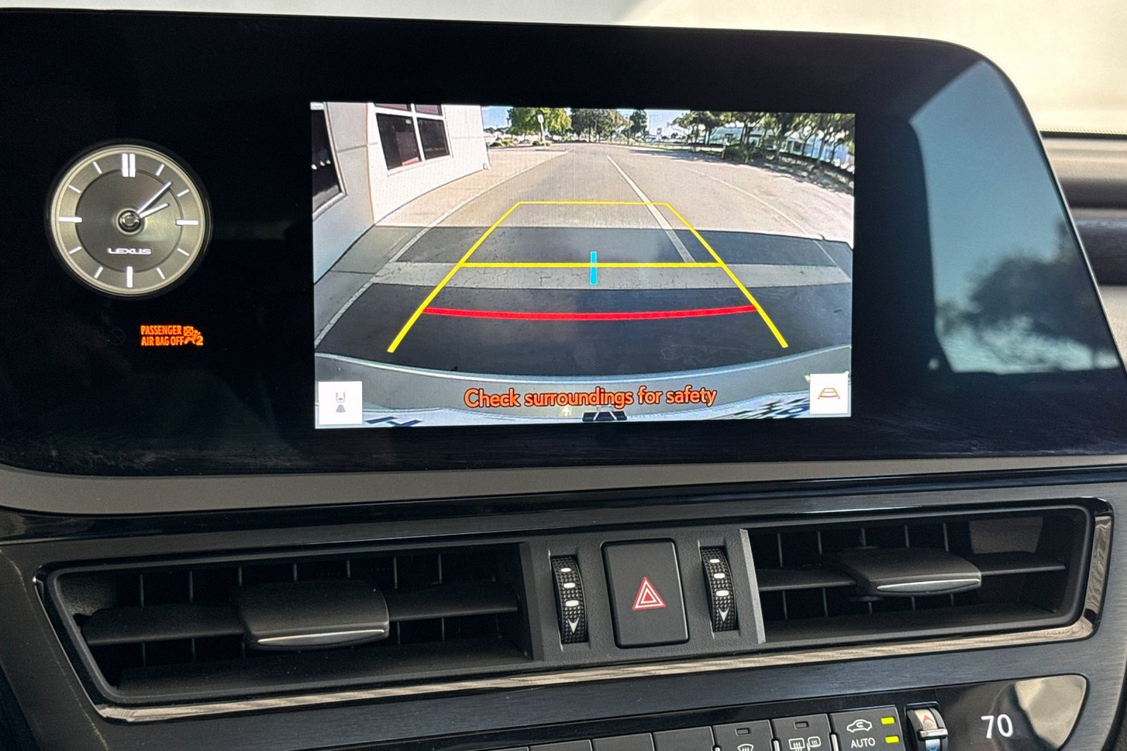 Certified 2024 Lexus ES 300h w/ Premium Package FWD image 24