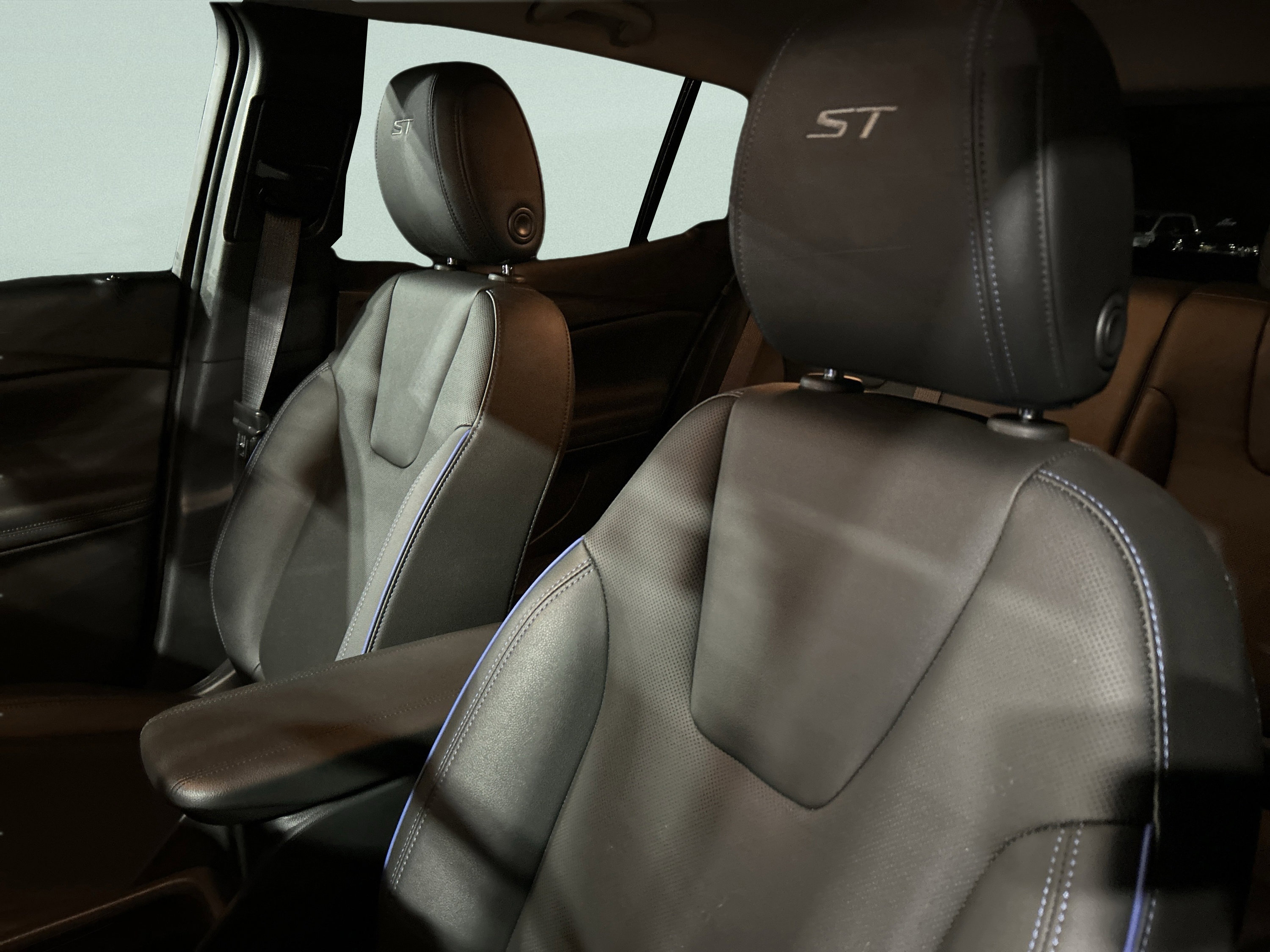 Used 2025 Buick Encore GX Sport Touring image 21