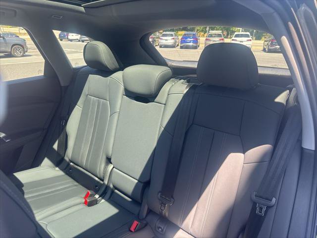 Used 2025 Audi Q5 Premium w/ Convenience Package AWD/4WD image 9