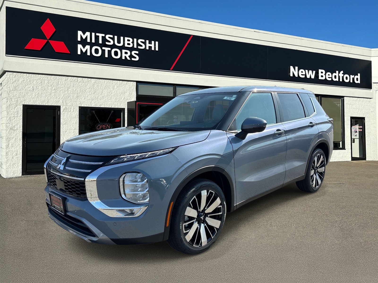 New 2026 Mitsubishi Outlander SE