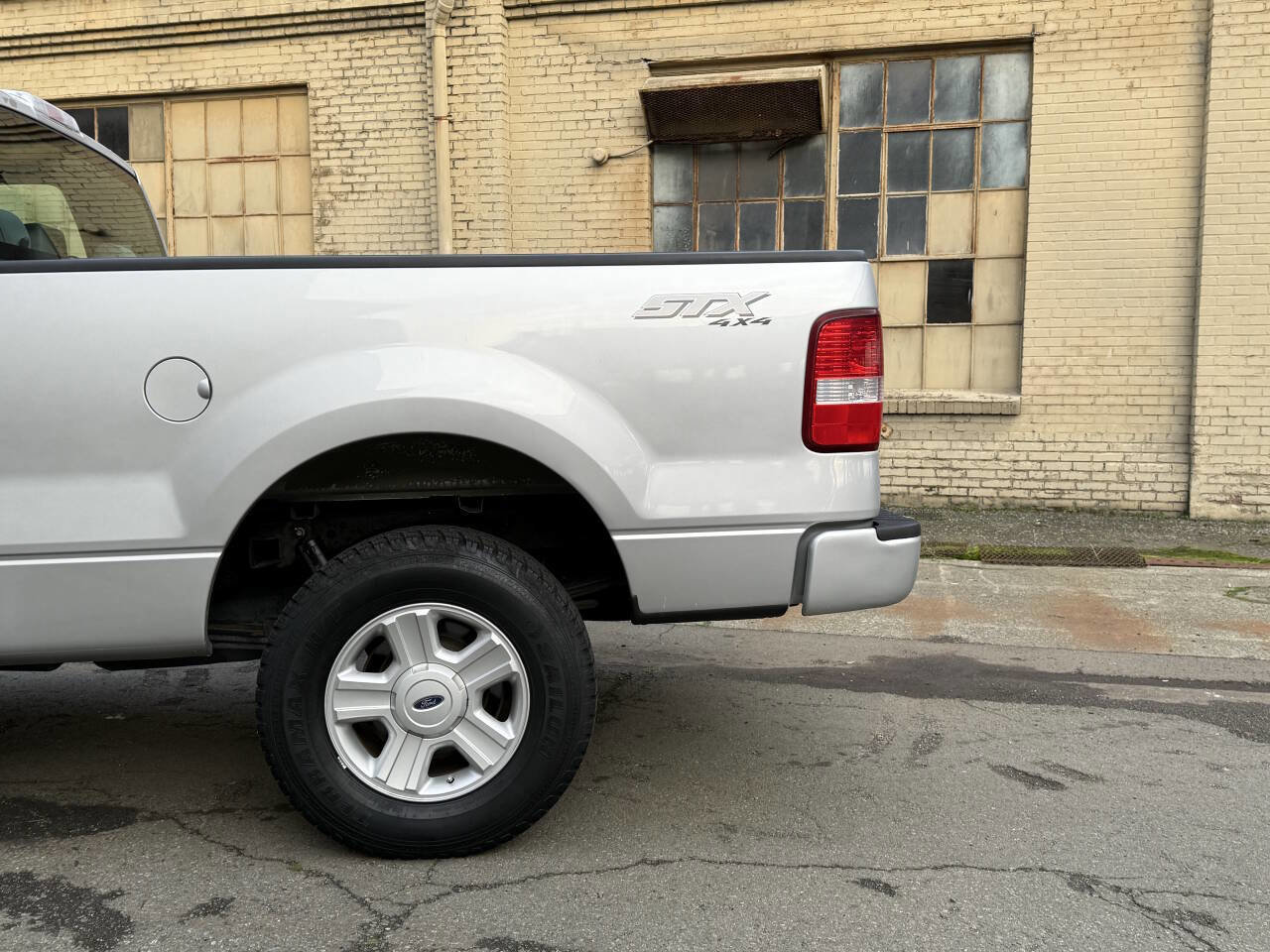 Used 2005 Ford F150 STX image 19