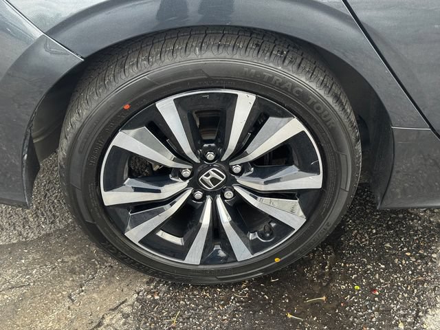 Used 2022 Honda Civic EX-L image 12