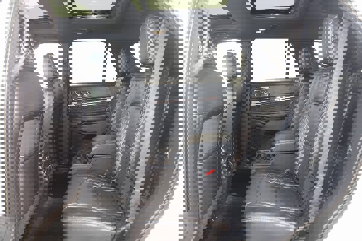 Used 2016 Ford Explorer Platinum image 47