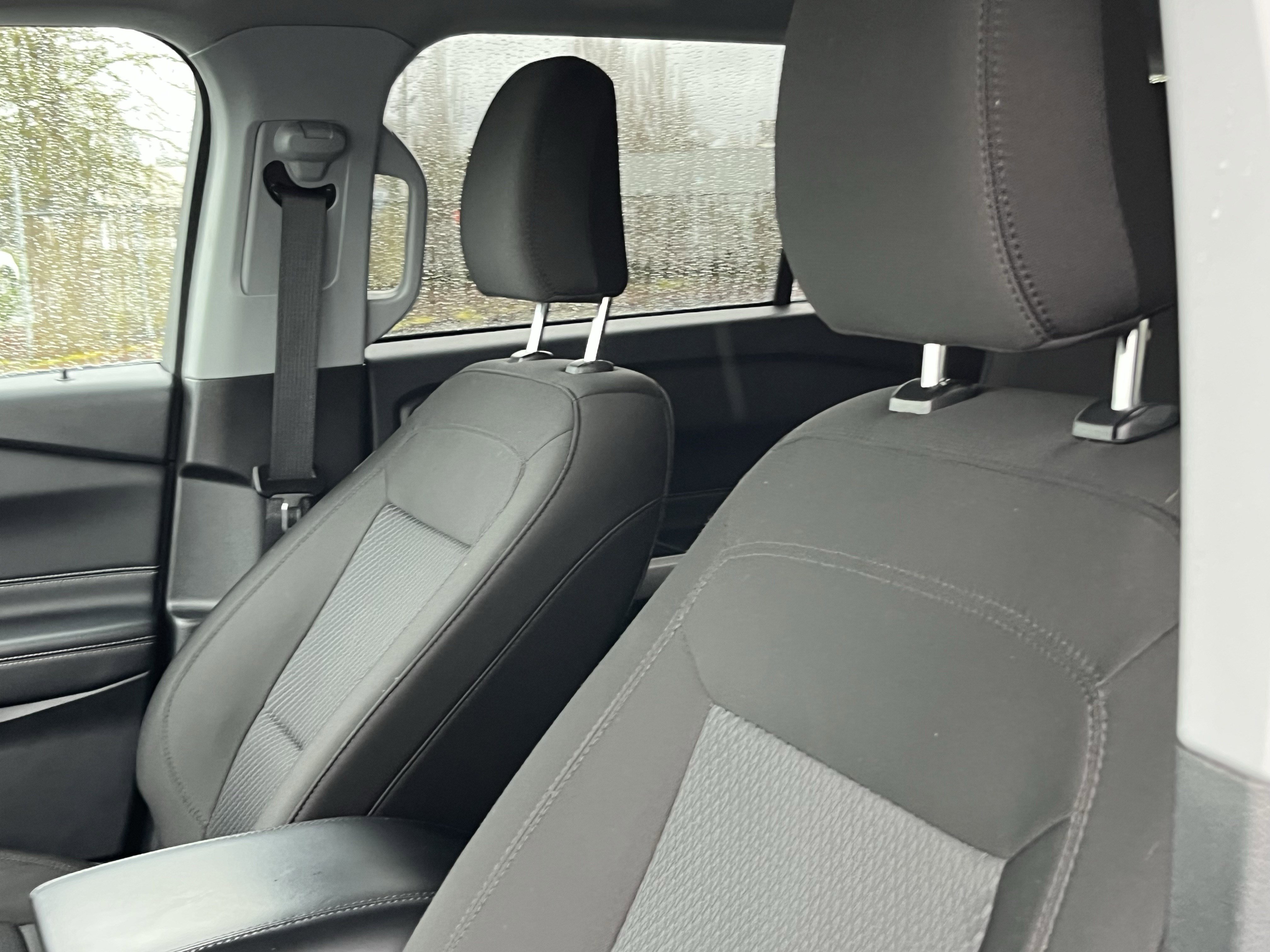 Used 2023 Ford Explorer XLT image 16