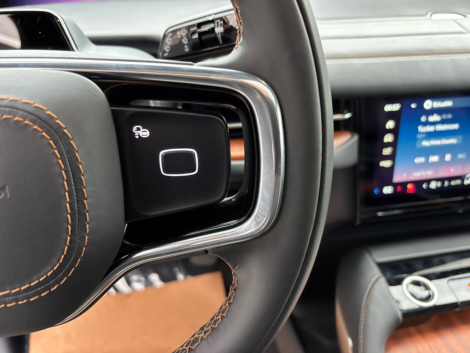 New 2025 Lincoln Navigator L Black Label image 17