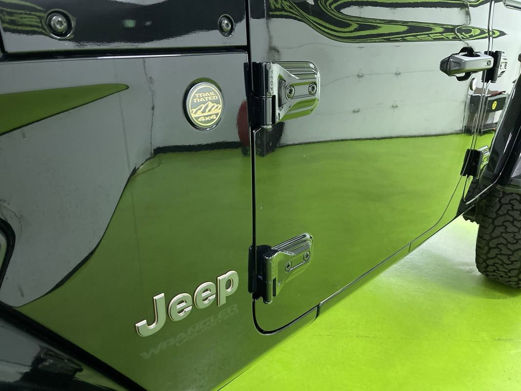 Used 2022 Jeep Wrangler Unlimited Rubicon w/ Xtreme Recon 35" Tire Package image 14