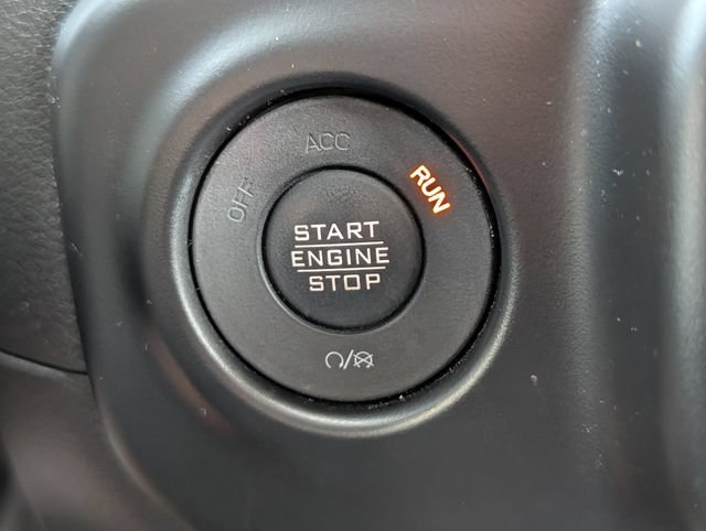 Used 2022 Jeep Wrangler Unlimited Rubicon 4xe AWD/4WD image 25