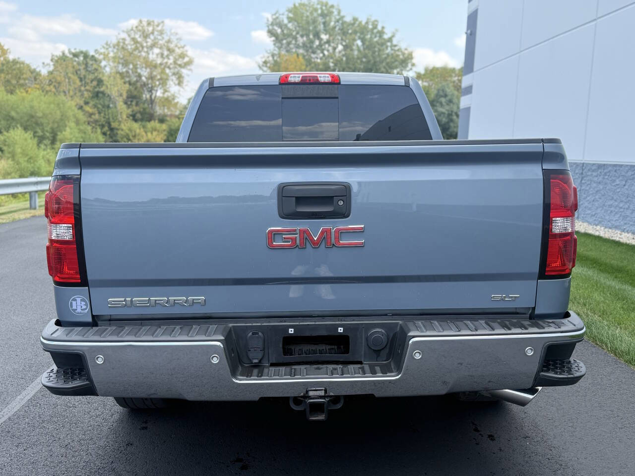 Used 2015 GMC Sierra 1500 SLT w/ SLT Crew Cab Value Package image 4