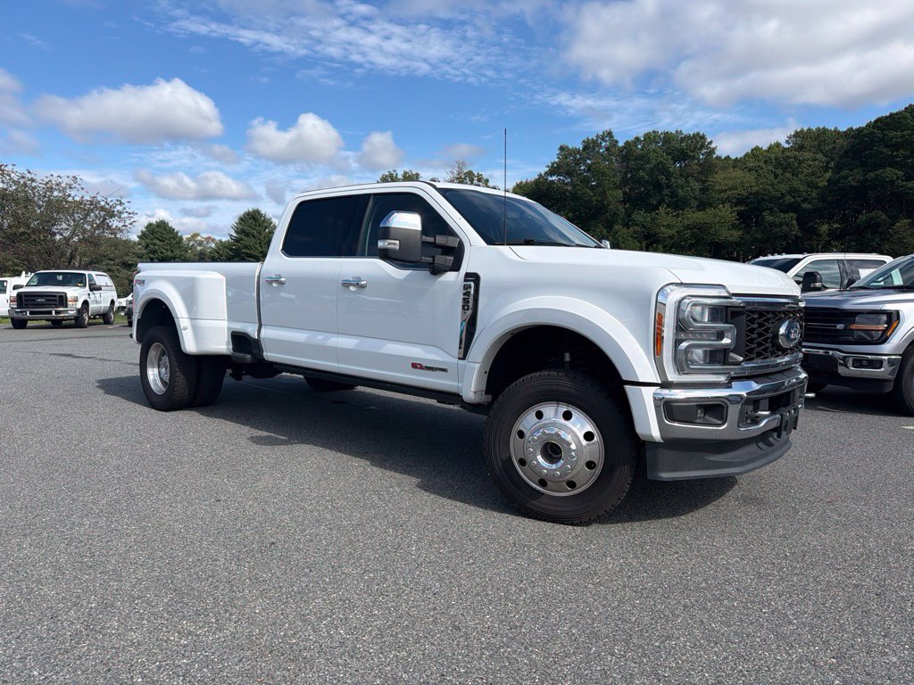 Used 2023 Ford F450 Lariat w/ Tow Technology Package AWD/4WD image 1