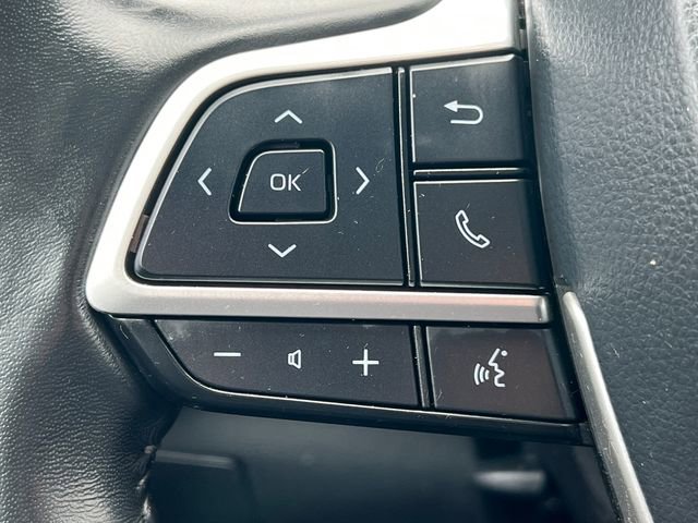 Used 2022 Toyota Highlander XLE image 24