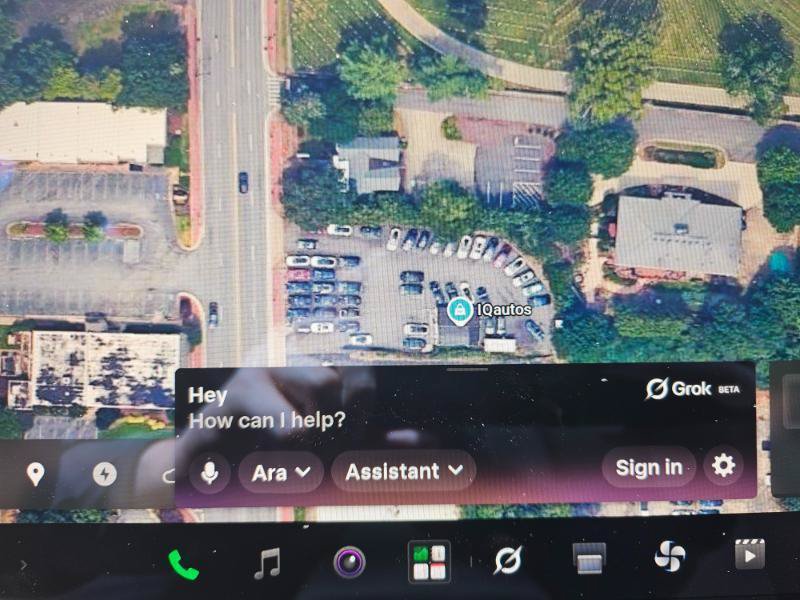 Used 2022 Tesla Model S AWD/4WD image 44