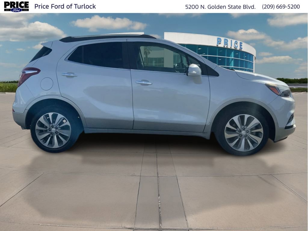 Used 2018 Buick Encore Preferred image 4